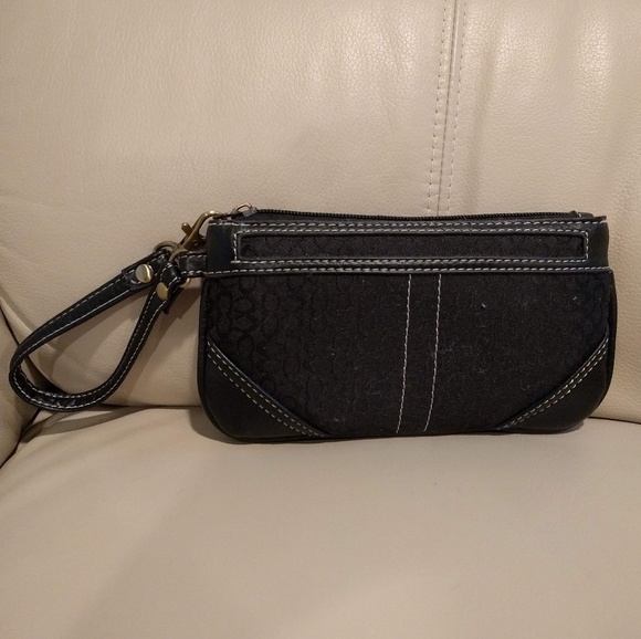 Coach Wristlet, black - Picture 1 of 3